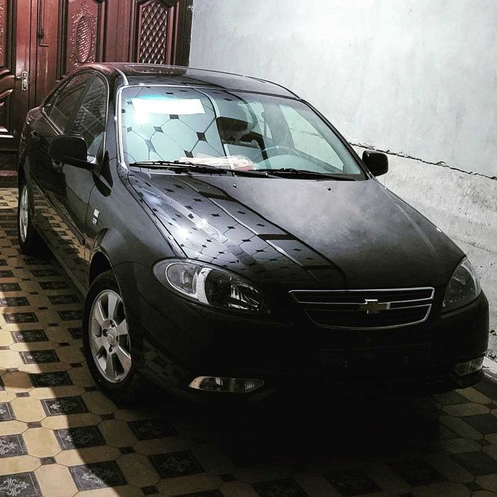 Gentra elegant style 2022 aftamat full  sotiladi 8000 km  yurgan