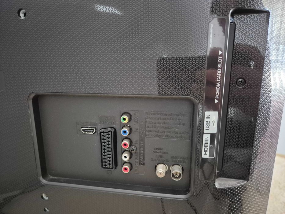 LG 32” (81cm) Full HD – super stare, foarte puțin folosit