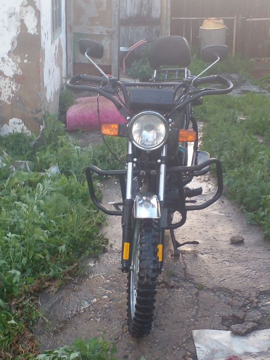 Рейсер турист продам