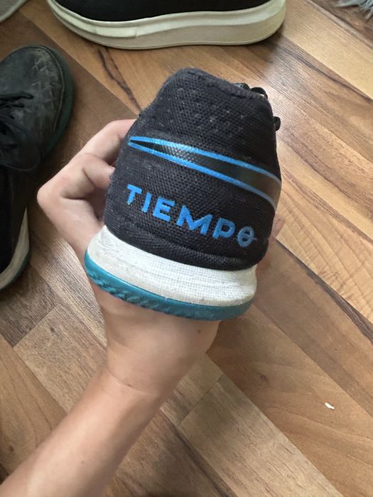 Adidasi nike tiempo