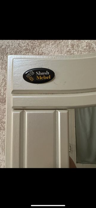 Srochna spalani garnitur sotiladi