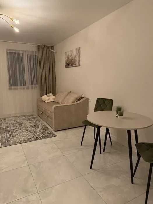 Дава се под наем Двустаен апартамент в София, Център - 55 кв.м за 356.49 € - Снимка #1