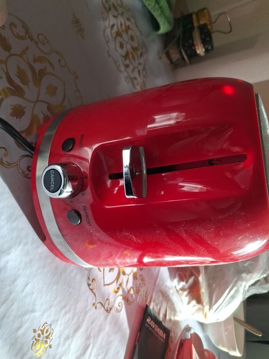 Продам тостер отличный