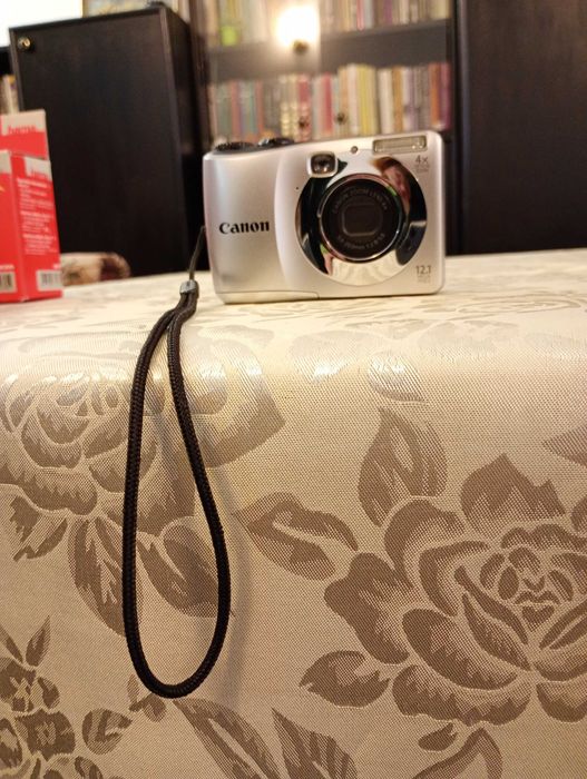 Цифров фотоапарат Canon Powershot A1200 12.1 MP с 4x оптично увеличение (сребрист)
