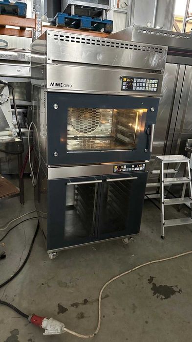 Cuptor Miwe Aero panificatie patiserie 4 tavi + hota condensare