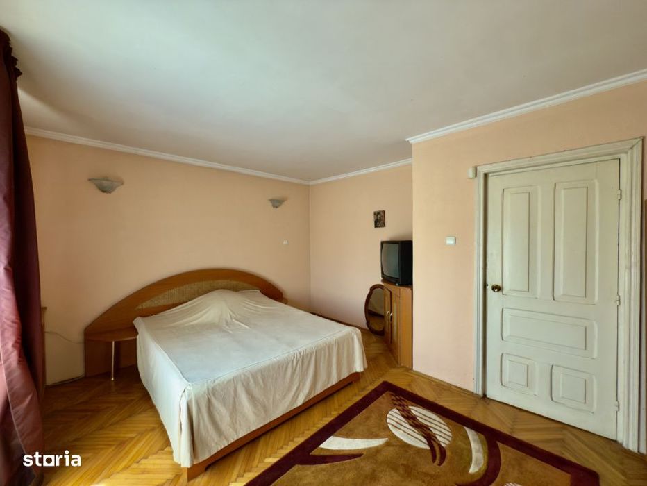 Vila spatioasa P+1+M de vanzare in Agigea | Teren 658 mp | Acces din 2