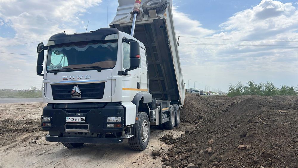 Самосвалы 25 тонн. Перевозка грунта, щебня, песка