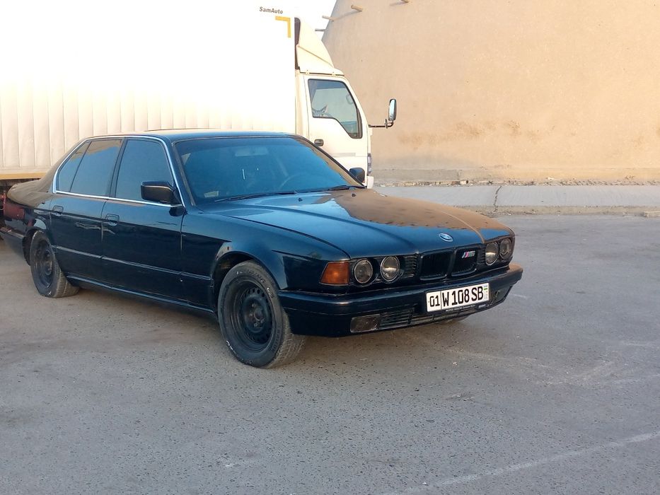 Bmw e32 chorni bumer