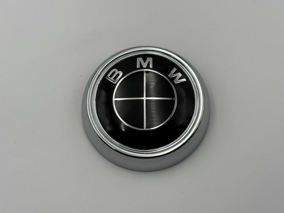 Emblema Compatibila BMW F26 spate negru cu suport