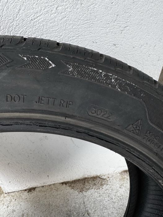 Зимни гуми Tracmax 235/45/R18