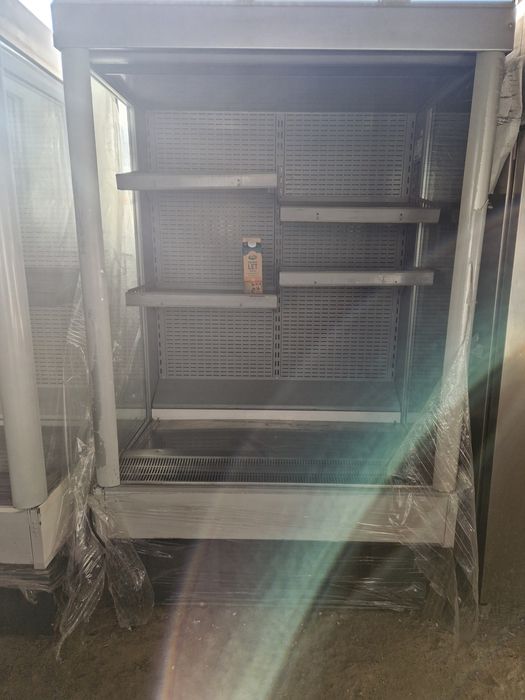 Отворени Магазински Витрини