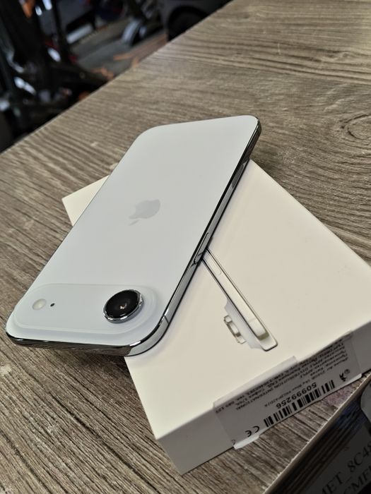 ЧИСТО НОВ iPhone 17 Air / Sky Blue / 256GB