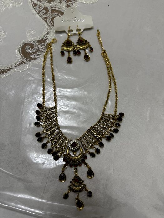 Восточное украшение ручной работы 

Продаётся