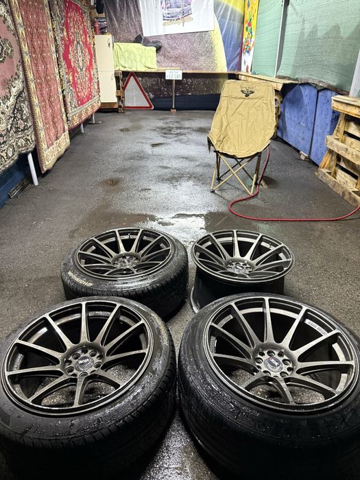 Продаются диски R-18 разноширокие