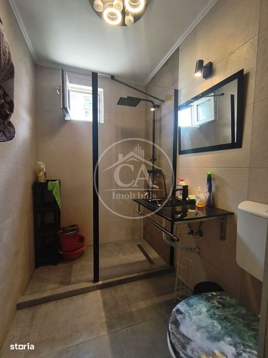 Apartament de închiriat cu 3 camere în zona Centrala, Oradea