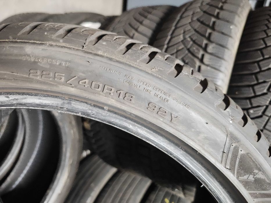 2бр. зимни гуми 225/40/18 Goodyear