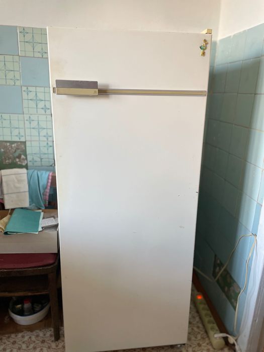 Холодильник Бирюса