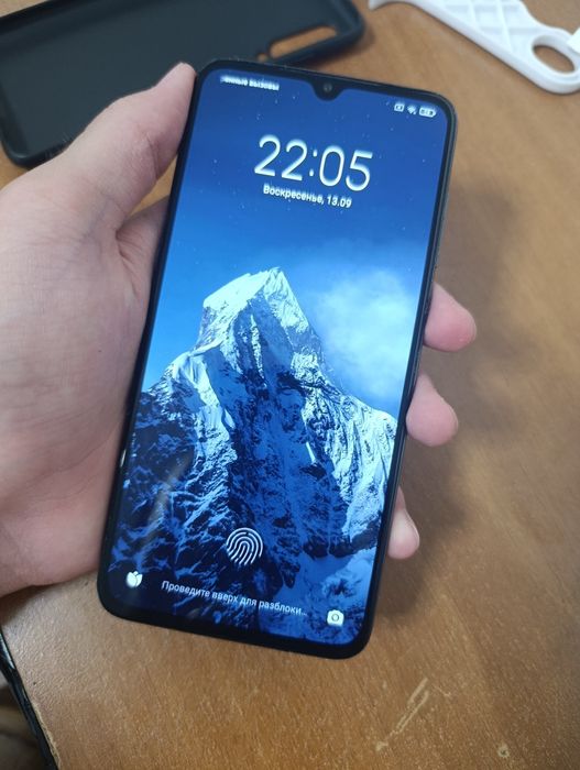 Xiaomi 9, 6/128 ГБ