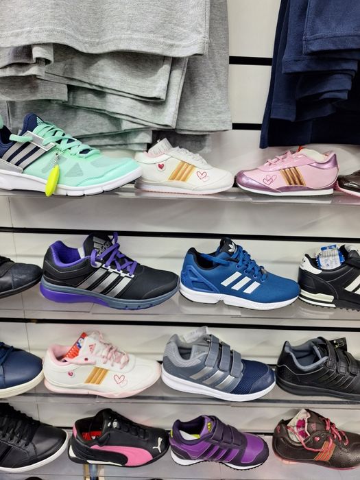 Кроссовки детские.