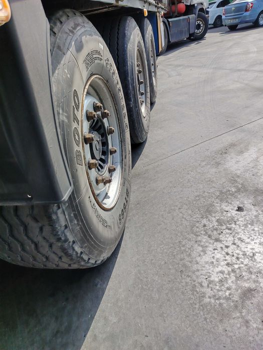 krone universal 2007-yil  narxi 13500$