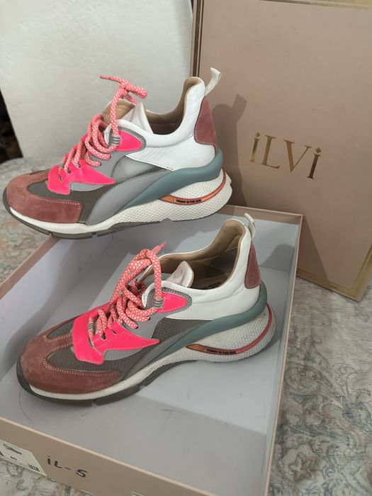 Кроссовки ilvi