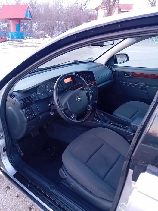 Opel Omega 2.2 144