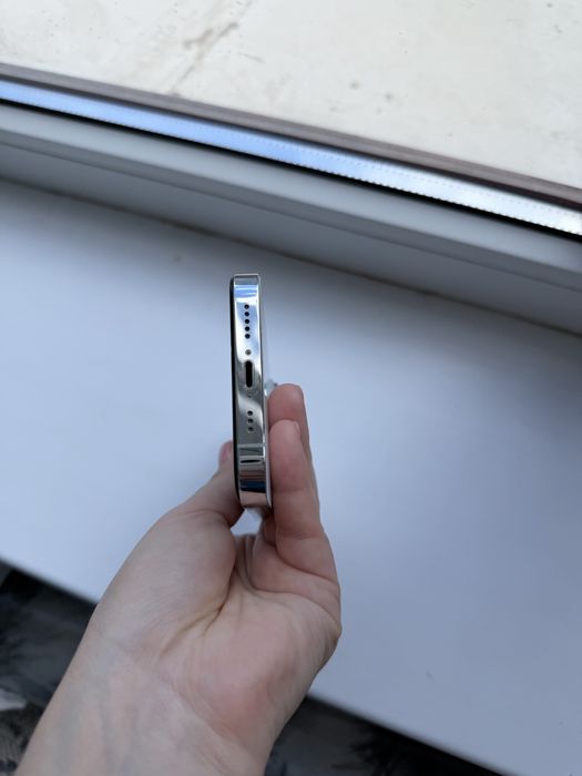 Продам iPhone 14 pro