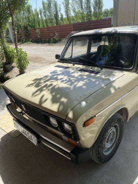 Sotiladi vaz 2106