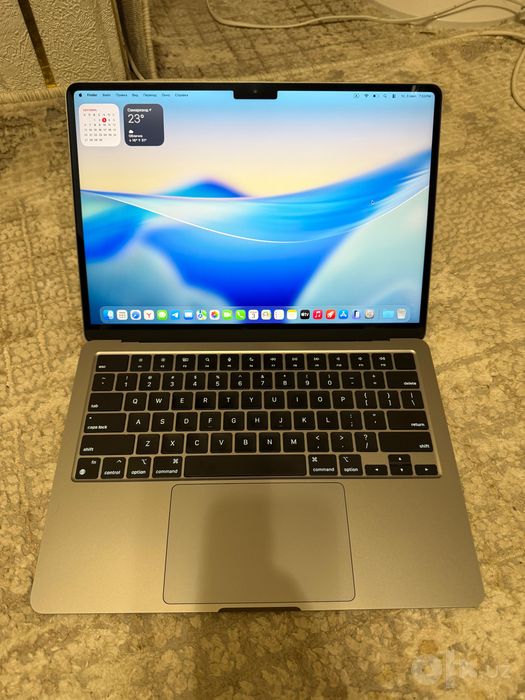 MacBook Air m2 silver 2025