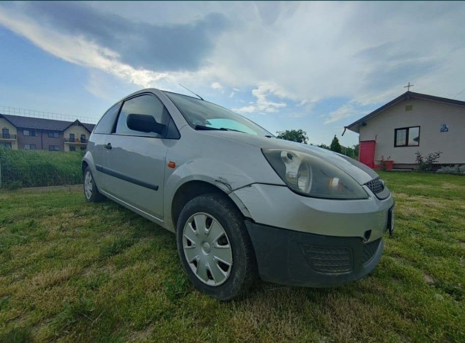 Mașina perfecta pentru livrări GLOVO TAZZ Ford fiesta 2007 1.3 benzina