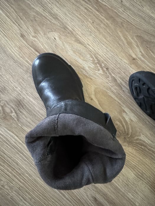 Продам сапожки на девочку