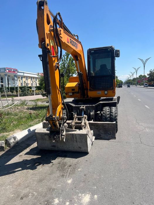 Rodeks ekskavatoʻr 2019 yilda iwlab chqarlgan hama joyi soz