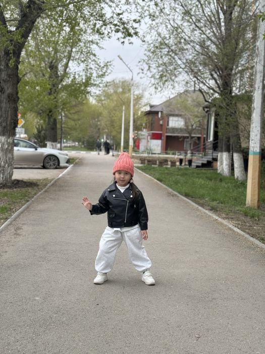 Продам кожаные куртки