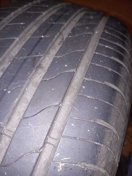 Set 4 anvelope GoodYear EfficientGRip Performance2 dot 3621, 215/55/17