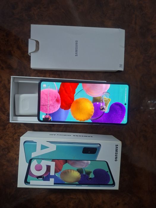 Телефон Самсунг А 51