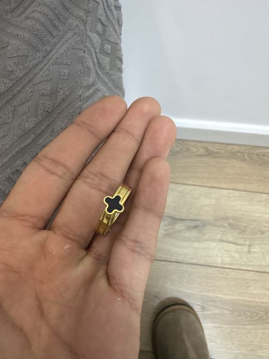 продаю кольца в отличном состоянии