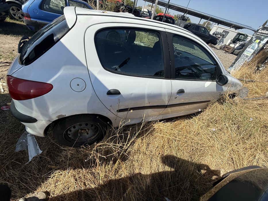 Пежо 206 1.2 60 кс  2001г на части