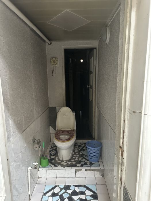 Uy sotiladi srochni kelishamz