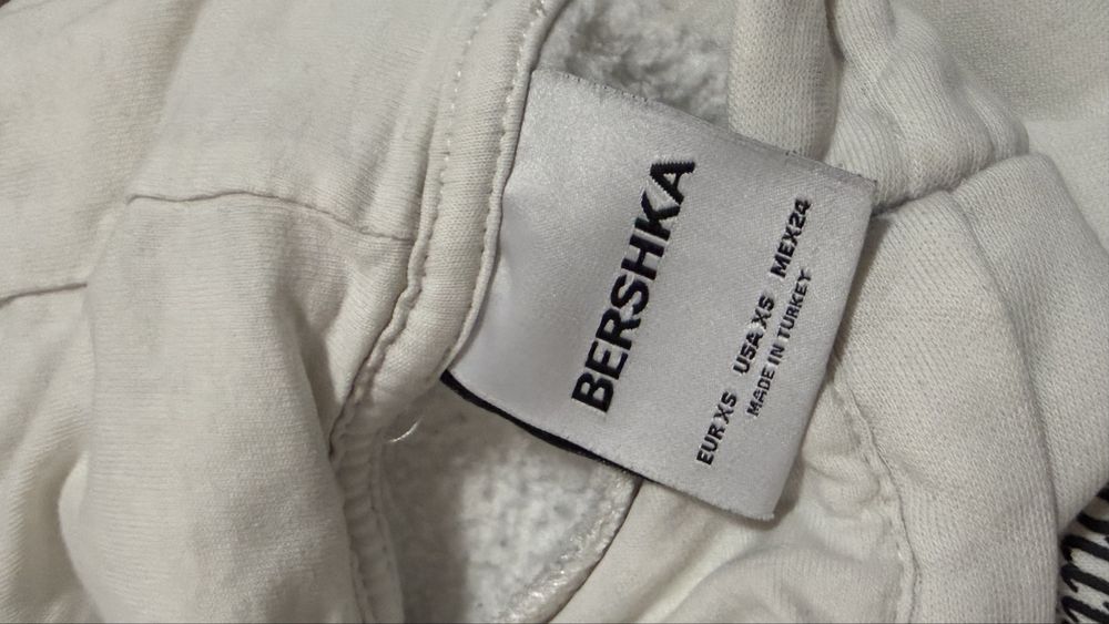 Bershka худи.Размер XS