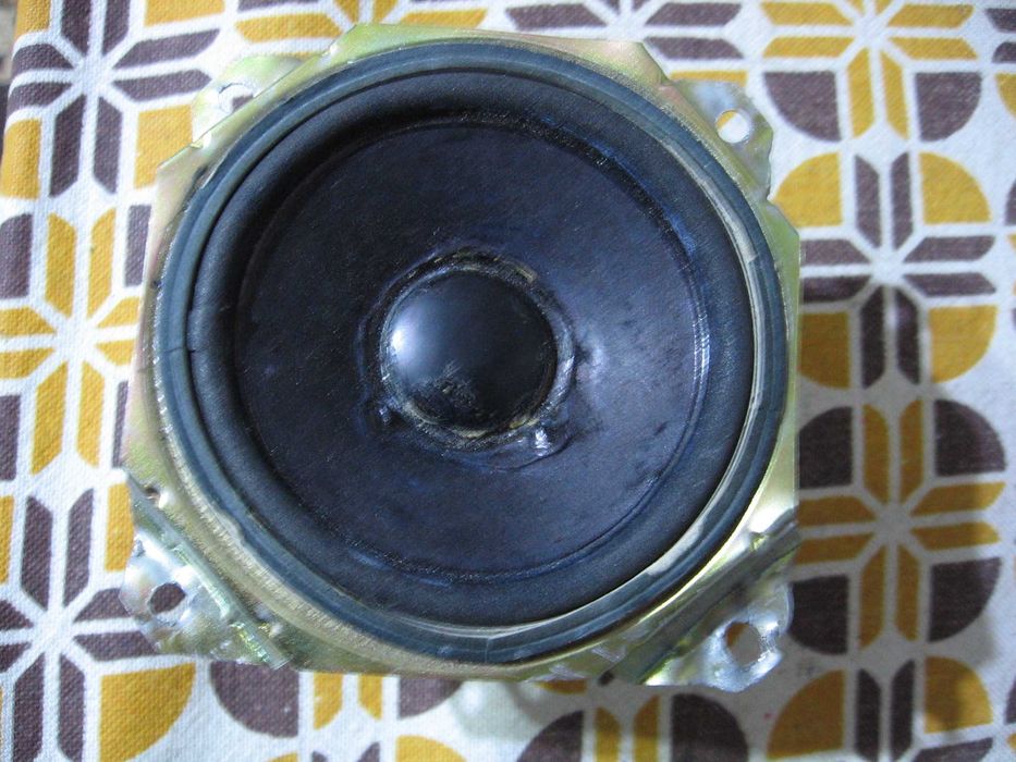 Високоговорител JVC шест ома от аудио система или от касетофон