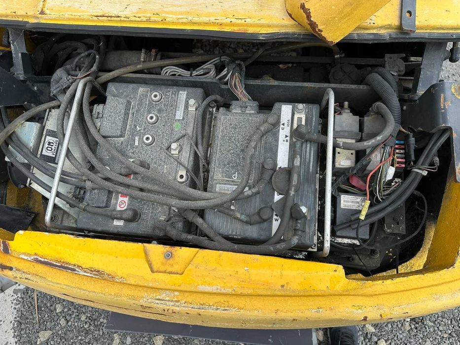 Dezmembrez stivuitor electric OM Carrelli XE 30