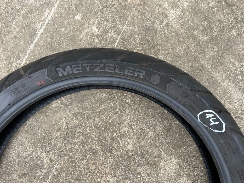 Гуми мото гума 120/70/19” METZELER 90/90/21” 120/90/19” MAXXIS
