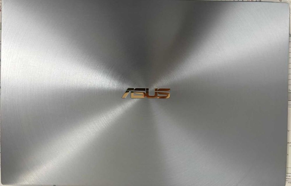 Laptop Asus + Lenovo