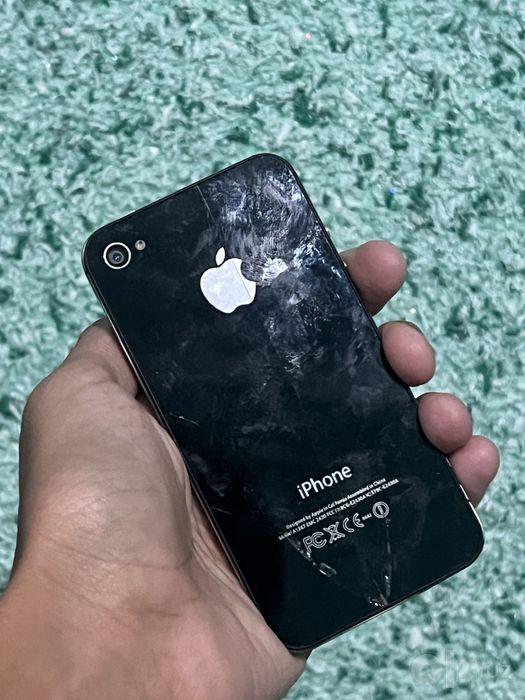 iPhone 4s хорошее состояние