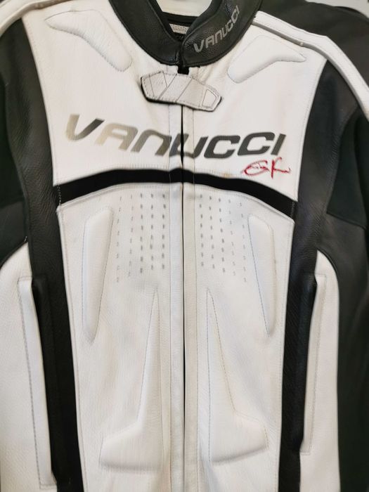 Costum moto Vanucci cu cocoasa marime 52