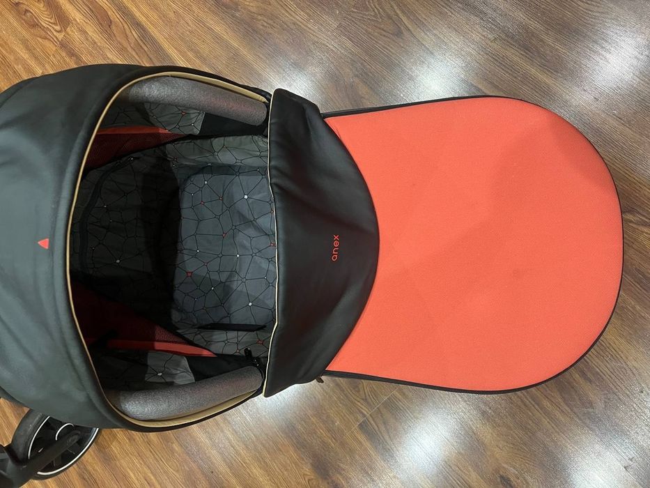Продается коляска anex sport