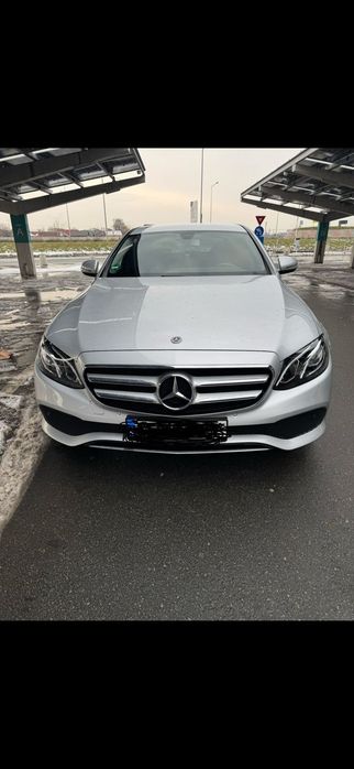 Mercedes-Benz E