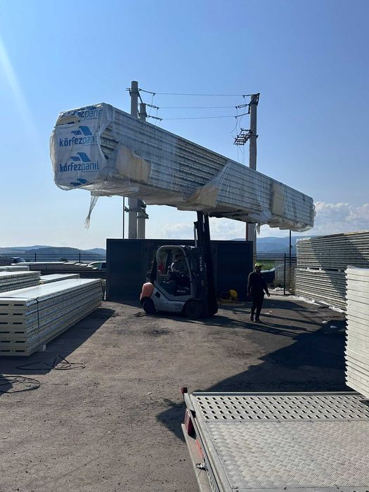 Panouri sandwich noi