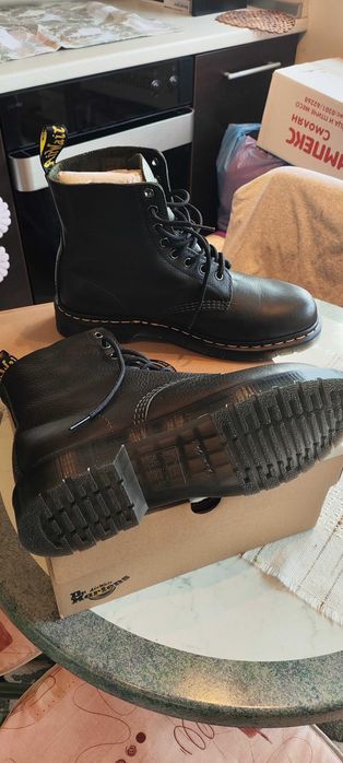 Dr.Martens 43 . Нови