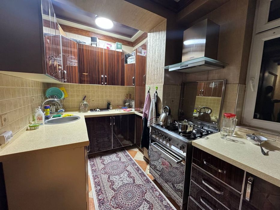 Квартира продается 4в3/3/4 на Ц 2